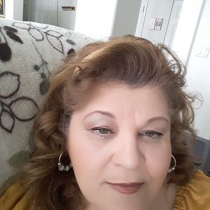 Meet your Posher, Beatrice